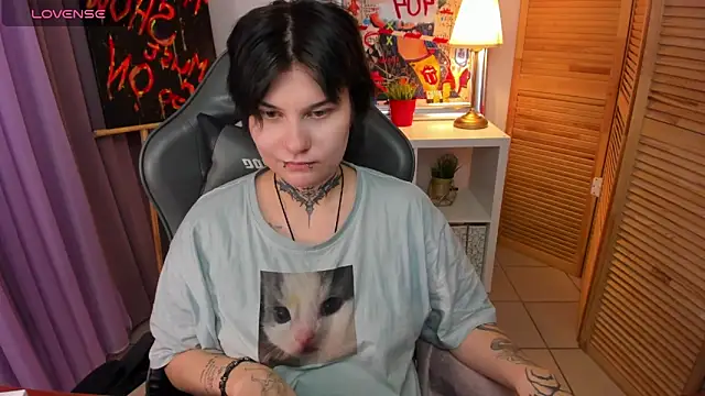 Snapshot of mekurisu chatting on 2, 2, 2025 mekurisu online show from 2, 2, 2025