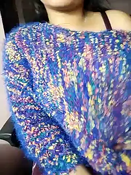 Snapshot of karishma chatting on 27, 12, 2024 karishma online show from 27, 12, 2024
