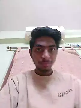 Snapshot of biggboyzz chatting on 24, 1, 2025 biggboyzz online show from 24, 1, 2025