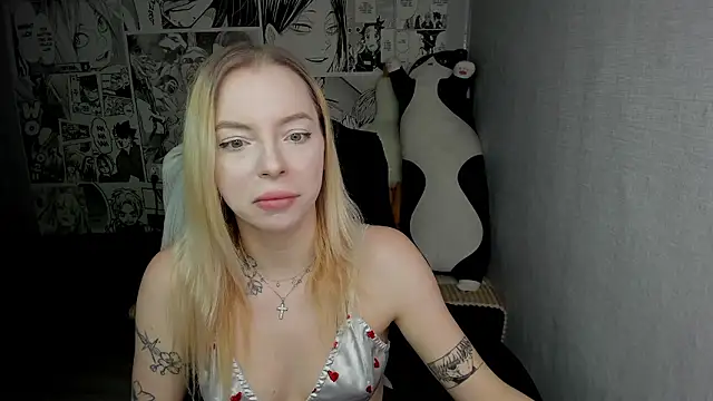 Snapshot of Martha_Cameron chatting on 2, 12, 2024 Martha Cameron online show from 2, 12, 2024