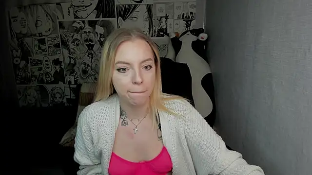 Snapshot of Martha_Cameron chatting on 13, 12, 2024 Martha Cameron online show from 13, 12, 2024