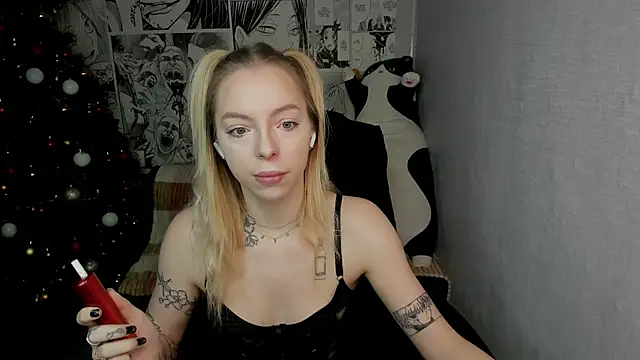 Snapshot of Martha_Cameron chatting on 20, 12, 2024 Martha Cameron online show from 20, 12, 2024