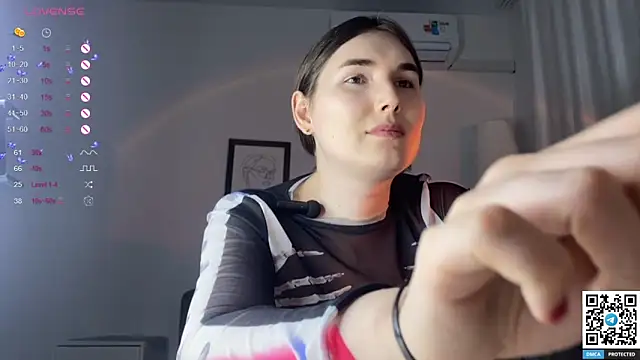 Maria Bowie online show from 28, 2, 2025