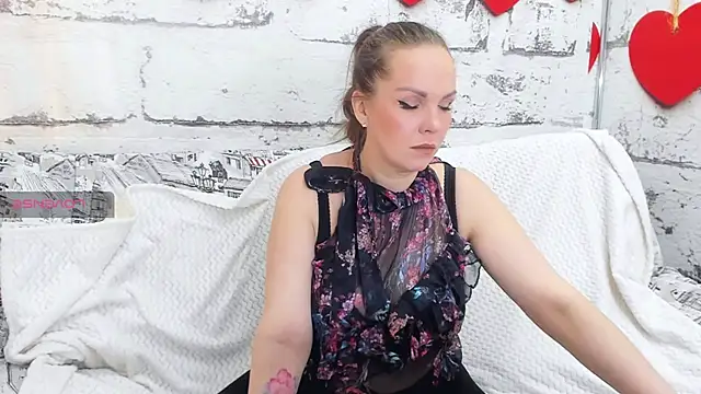 fiery stella online show from 16, 3, 2025