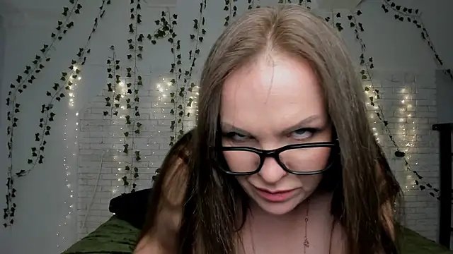 fiery stella online show from 3, 10, 2025