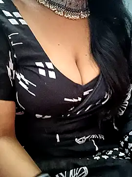 Snapshot of amala_ss chatting on 2, 1, 2025 amala ss online show from 2, 1, 2025