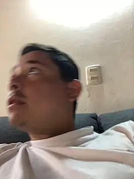 isacalejandroo online show from 11, 1, 2025