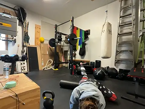 MissSwitch online show from 20, 12, 2024