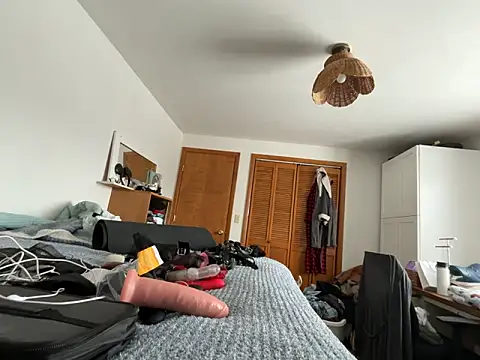 MissSwitch online show from 19, 1, 2025