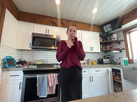 MissSwitch online show from 21, 1, 2025