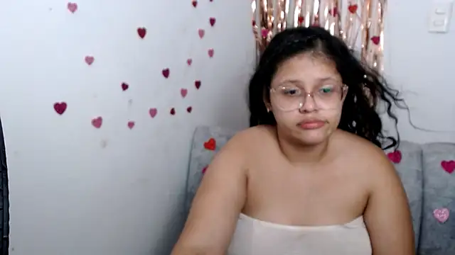 Snapshot of angel_barbie_1 chatting on 22, 2, 2025 angel barbie 1 online show from 22, 2, 2025