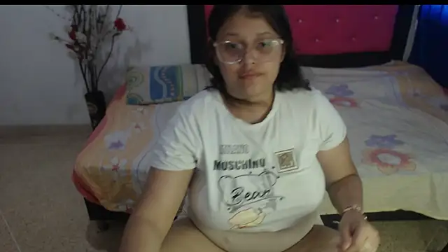 Snapshot of angel_barbie_1 chatting on 17, 9, 2025 angel barbie 1 online show from 17, 9, 2025