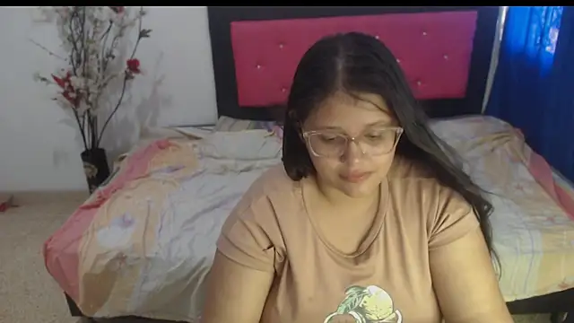 Snapshot of angel_barbie_1 chatting on 30, 9, 2025 angel barbie 1 online show from 30, 9, 2025