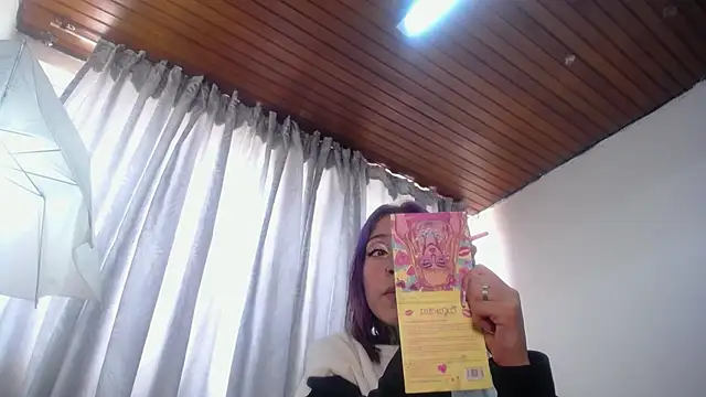 Snapshot of Scarllett_BDSM chatting on 5, 5, 2026 Scarllett BDSM online show from 5, 5, 2026