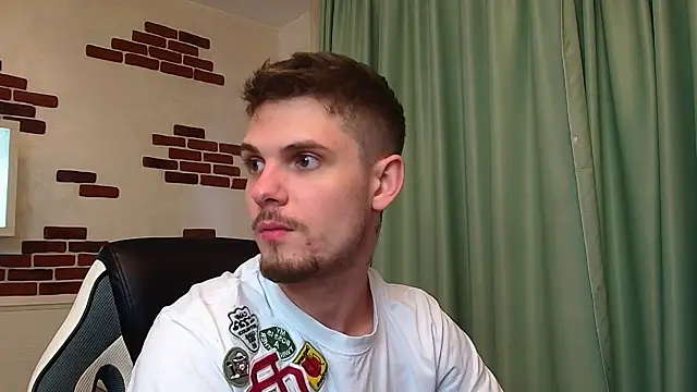 Snapshot of KavinAkul chatting on 5, 2, 2025 KavinAkul online show from 5, 2, 2025