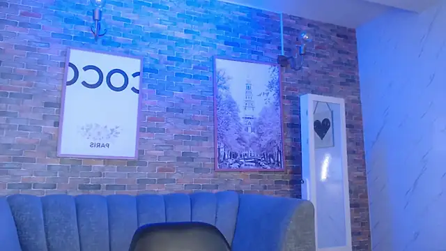 Snapshot of _ella_b chatting on 9, 2, 2025 ella b online show from 9, 2, 2025