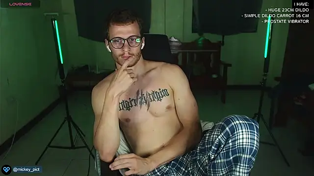 mickeypict online show from 25, 12, 2024