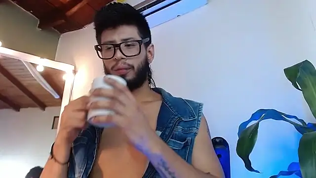 Colby brown03 online show from 8, 2, 2026