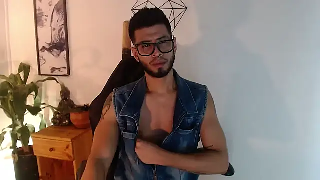 Colby brown03 online show from 18, 4, 2026