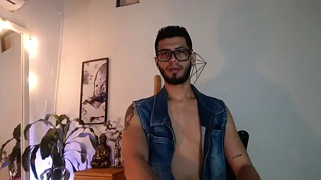 Colby brown03 online show from 20, 5, 2026