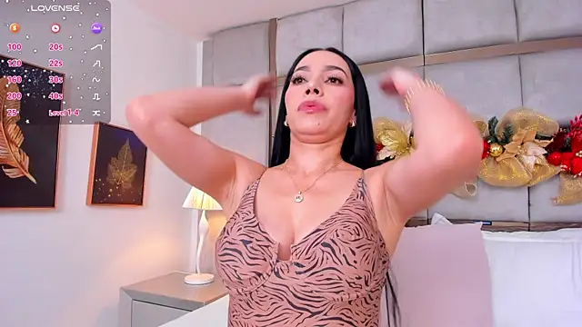 Snapshot of AmbarJensen chatting on 5, 1, 2025 AmbarJensen online show from 5, 1, 2025