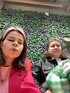 SuzieMurray online show from 14, 2, 2025