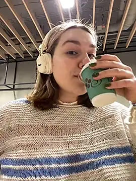 SuzieMurray online show from 1, 3, 2025