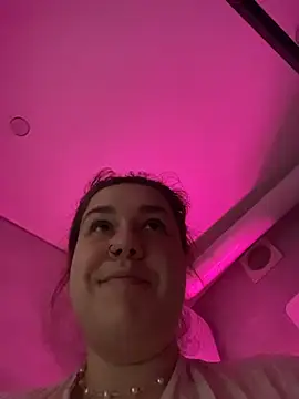 SuzieMurray online show from 15, 11, 2025