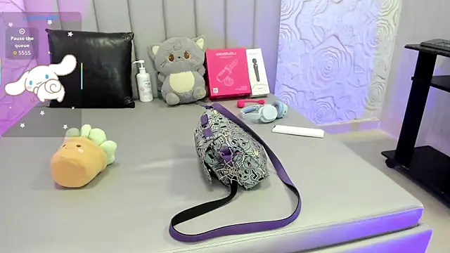 Snapshot of AlexaFoxy18 chatting on 16, 7, 2026 AlexaFoxy18 online show from 16, 7, 2026