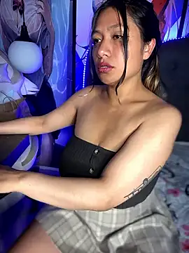 Snapshot of Im_Little chatting on 2, 12, 2024 Im Little online show from 2, 12, 2024
