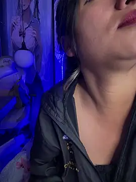 Snapshot of Im_Little chatting on 13, 12, 2024 Im Little online show from 13, 12, 2024