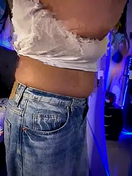 Snapshot of Im_Little chatting on 24, 9, 2025 Im Little online show from 24, 9, 2025