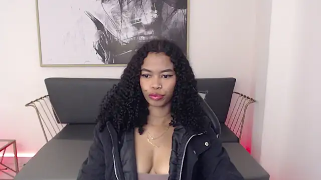 Snapshot of Shenna_brunette_ chatting on 26, 12, 2024 Shenna brunette online show from 26, 12, 2024