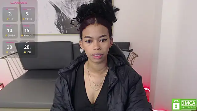 Snapshot of Shenna_brunette_ chatting on 9, 1, 2025 Shenna brunette online show from 9, 1, 2025