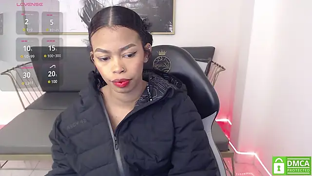 Snapshot of Shenna_brunette_ chatting on 2, 2, 2025 Shenna brunette online show from 2, 2, 2025