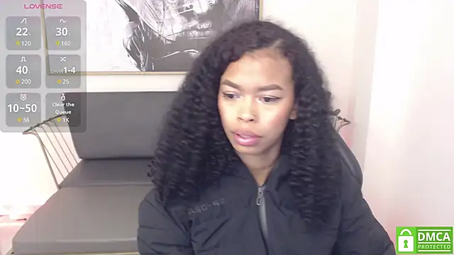 Snapshot of Shenna_brunette_ chatting on 12, 2, 2025 Shenna brunette online show from 12, 2, 2025