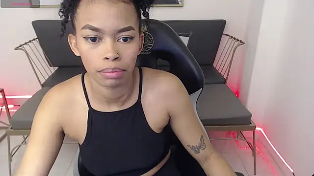 Snapshot of Shenna_brunette_ chatting on 18, 2, 2025 Shenna brunette online show from 18, 2, 2025