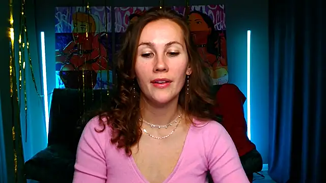 Snapshot of MichelleOrtis chatting on 28, 12, 2024 MichelleOrtis online show from 28, 12, 2024