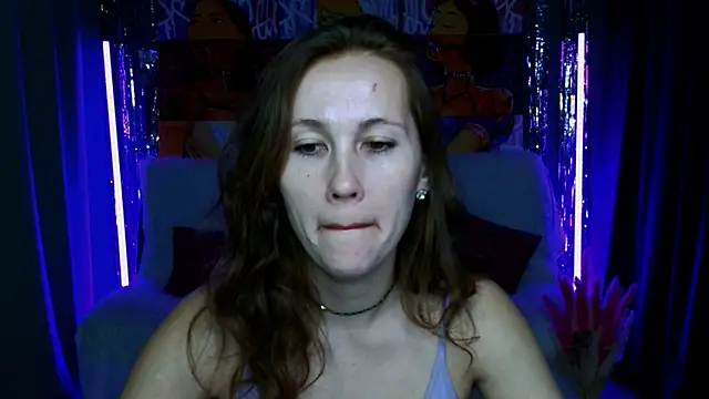Snapshot of MichelleOrtis chatting on 5, 2, 2025 MichelleOrtis online show from 5, 2, 2025