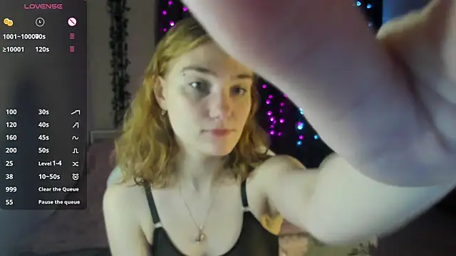 Snapshot of ReddHotPipper chatting on 5, 2, 2025 ReddHotPipper online show from 5, 2, 2025