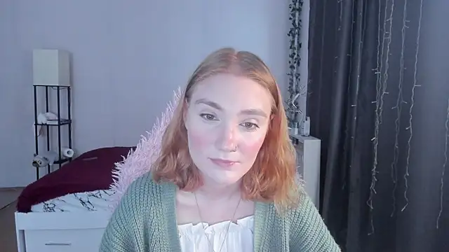 Snapshot of ReddHotPipper chatting on 6, 10, 2025 ReddHotPipper online show from 6, 10, 2025