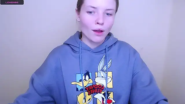 MissOliviaa  online show from 30, 1, 2025