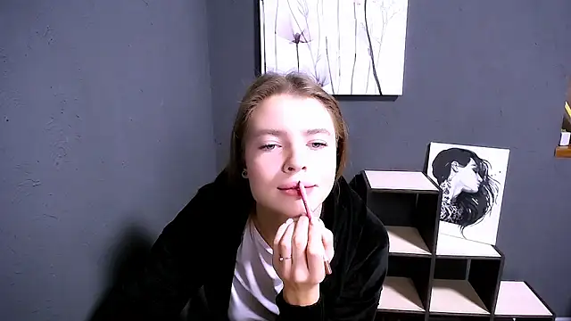 MissOliviaa  online show from 8, 11, 2025