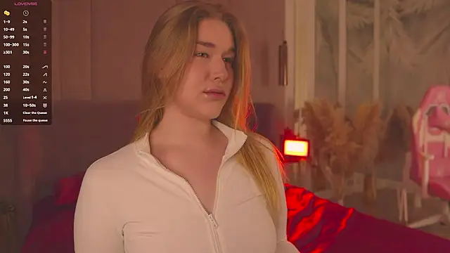 Smiley Mia online show from 31, 3, 2026