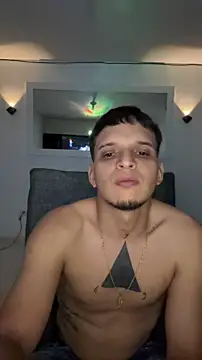 ArturoDelgado1 online show from 15, 4, 2026