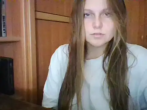 Snapshot of Evasapples chatting on 6, 12, 2024 Evasapples online show from 6, 12, 2024