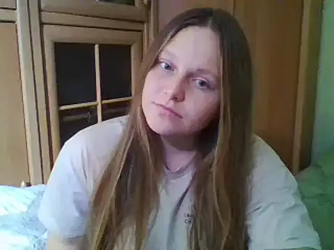Snapshot of Evasapples chatting on 15, 12, 2024 Evasapples online show from 15, 12, 2024