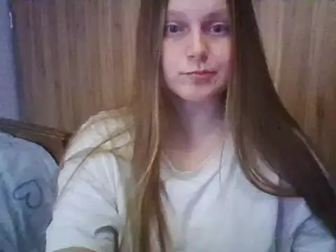 Snapshot of Evasapples chatting on 20, 2, 2025 Evasapples online show from 20, 2, 2025