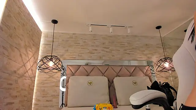 dorothy vegga online show from 14, 2, 2025