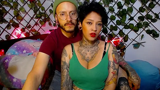 Snapshot of tatouagendecouple chatting on 20, 3, 2025 tatouagendecouple online show from 20, 3, 2025
